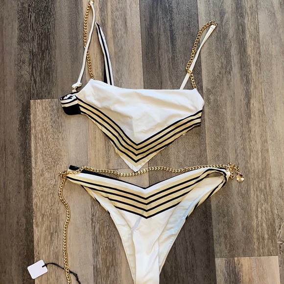 Weworewhat chain bikini set - Picture 2 of 2